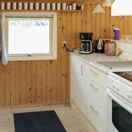 Dom wakacyjny Nice Home In Strandby With Kitchen Strandby