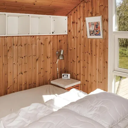Nice Home In Strandby With Kitchen Dom wakacyjny *